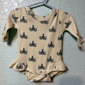 NWOT / Kate Quinn size 3 to 6 months indie